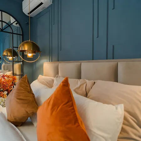 Opal Gem In Old Town Apartment *