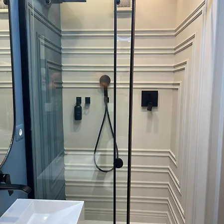 Opal Gem In Old Town *